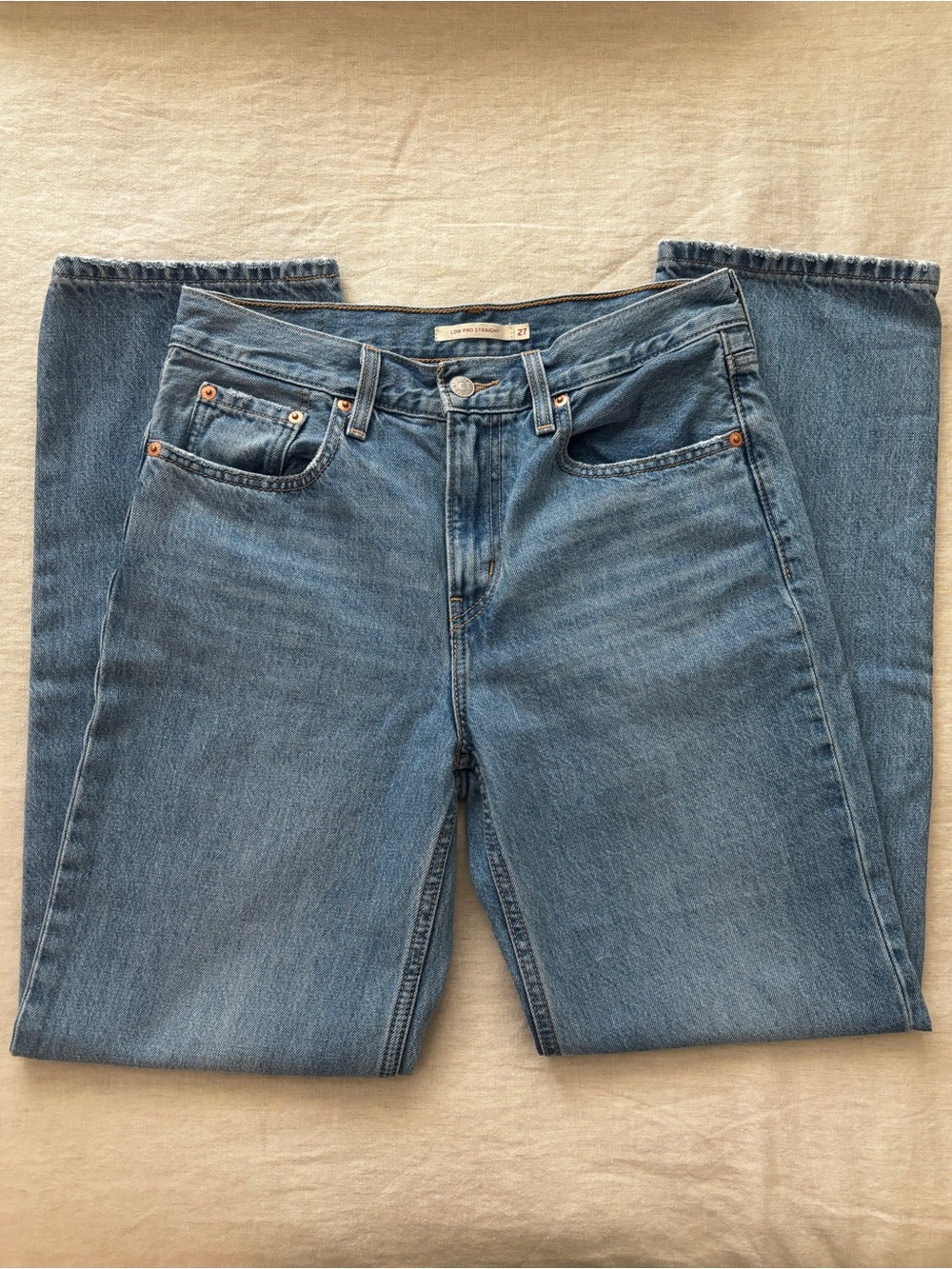 Levi’s Low Pro Lightweight Women’s Jeans